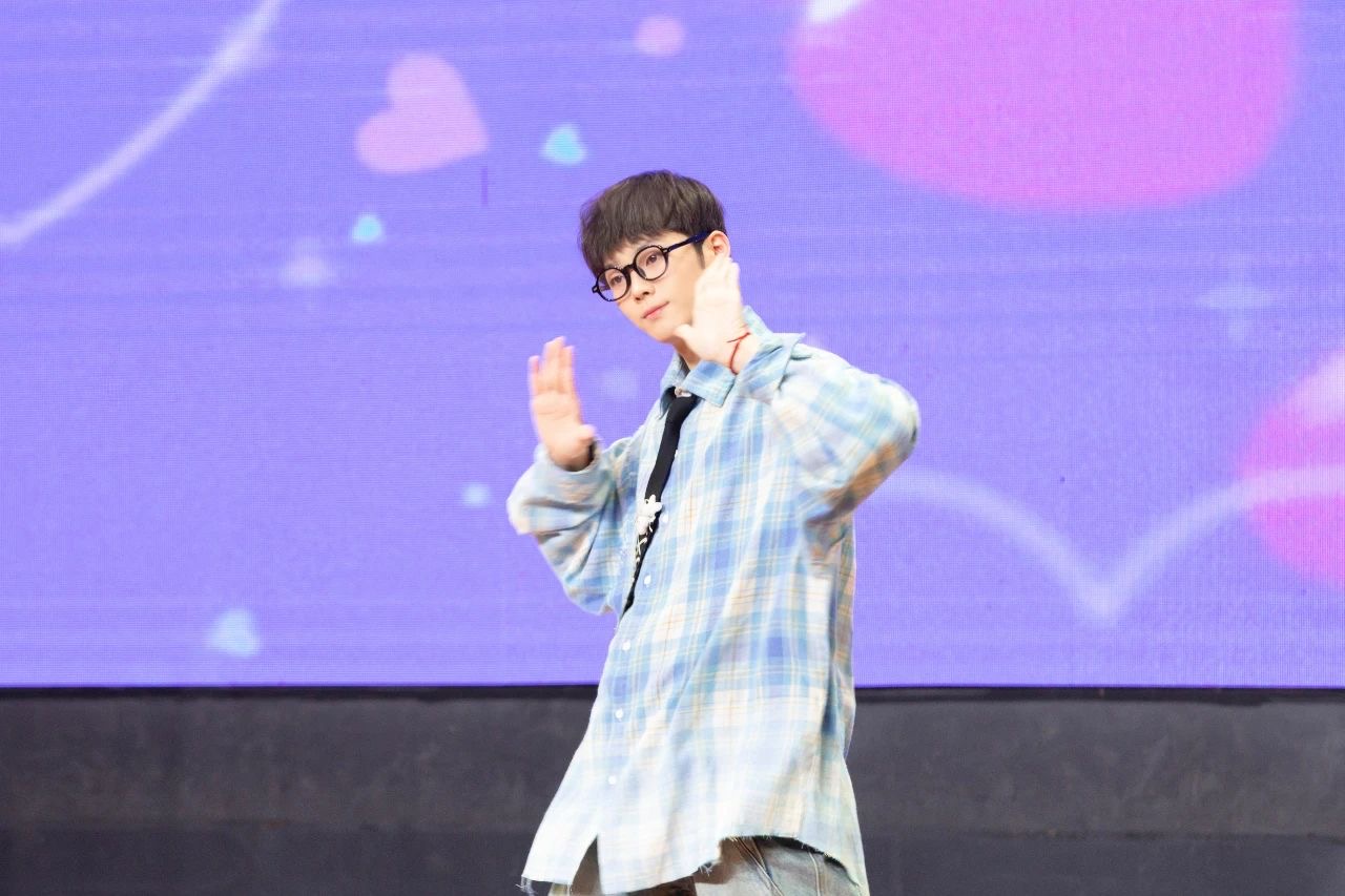 1741431493195555amUr.jpg 1741431493195555amUr.jpg