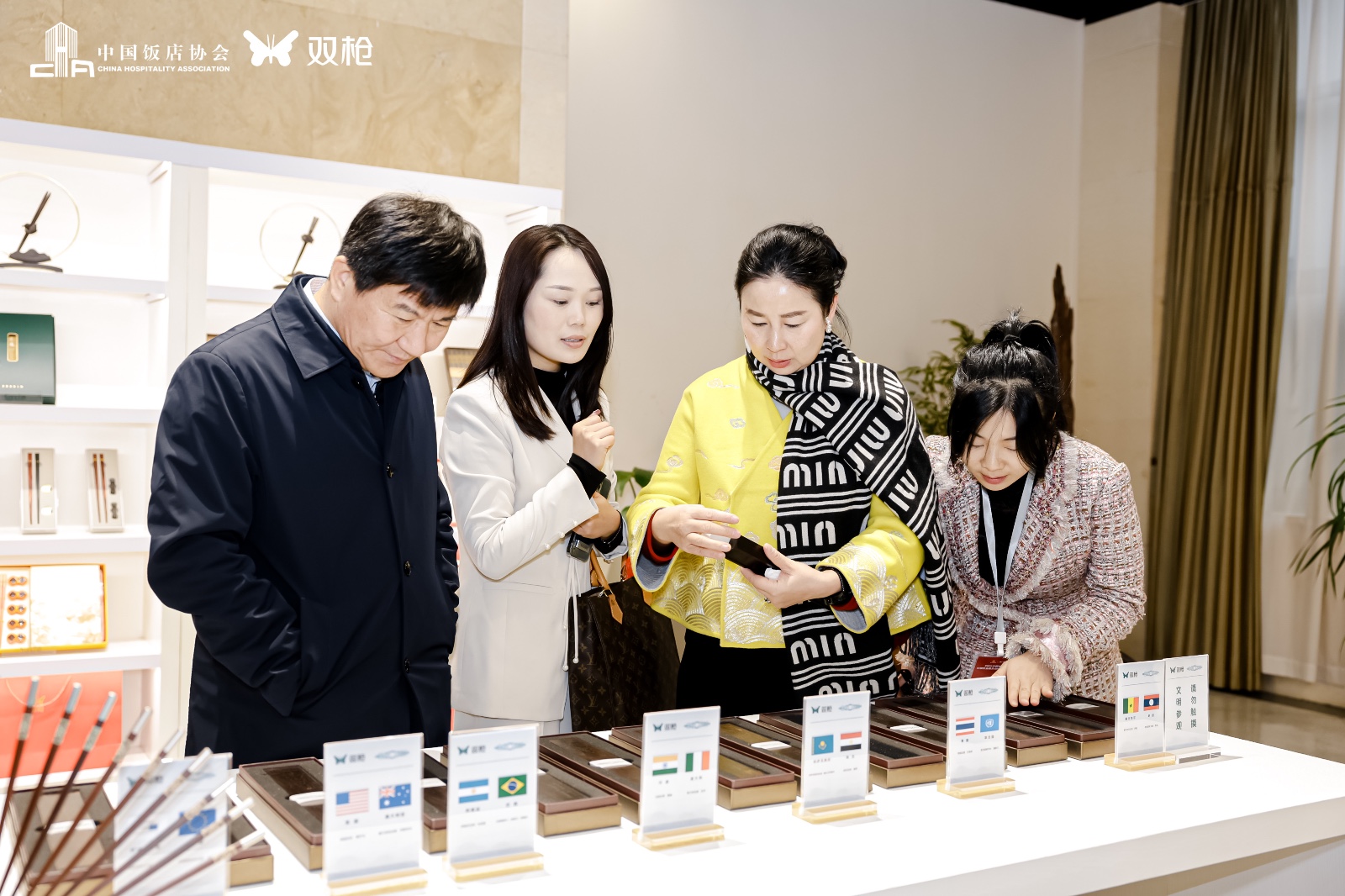 17414361945676266XBn.jpg IMG_2951.JPG