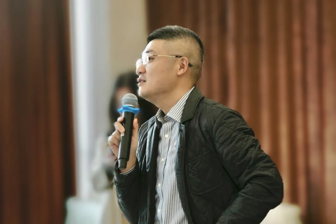 1749696460907282VJ27.jpg 640-8.jpg